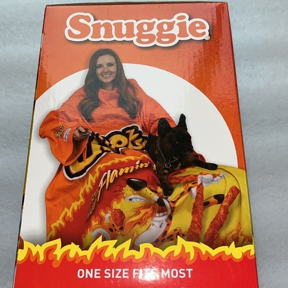 🆕 Snuggie Cheetos Flamin Hot Wearable Blanket Sleeves Fleece Orange/Yellow - Picture 5 of 6